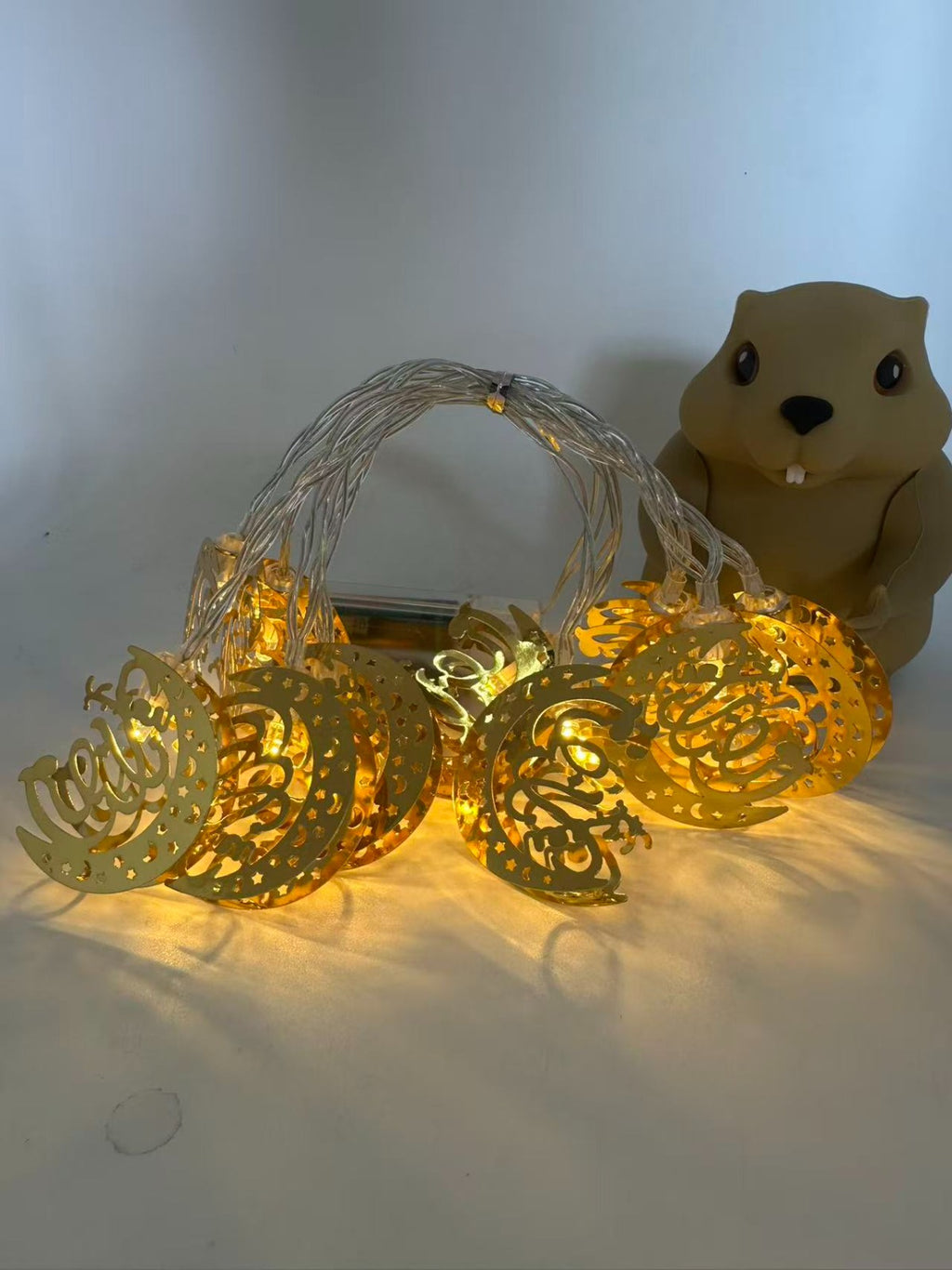 Guirlande Lumineuse Ramadan – 2 m – 10 Lumières - سلسلة إضاءة رمضان – فوانيس وهلال ونجوم – 2 متر – 10 أضواء